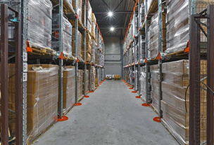 Набивные паллетные стеллажи: никаких потерь площади!