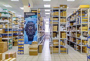 Полочные складские стеллажи: всё на своих местах!