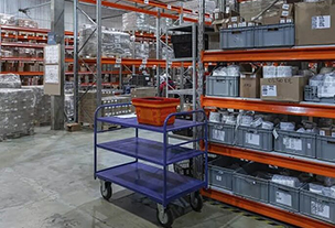 Как подобрать платформенную тележку для склада: руководство по выбору