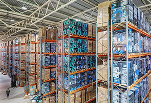 Стеллажи под европоддоны: особенности и преимущества