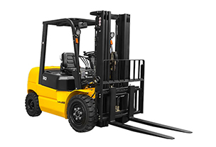 Дизельные погрузчики: максимальная мощь