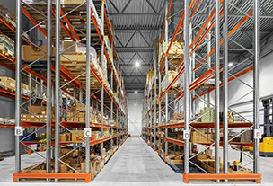 10 ошибок при покупке, монтаже и эксплуатации стеллажей: как избежать лишних расходов (часть 1)