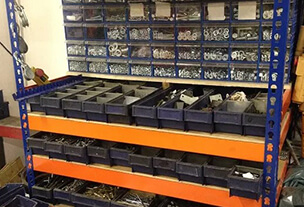 Стеллажи для мастерской: грамотная организация пространства